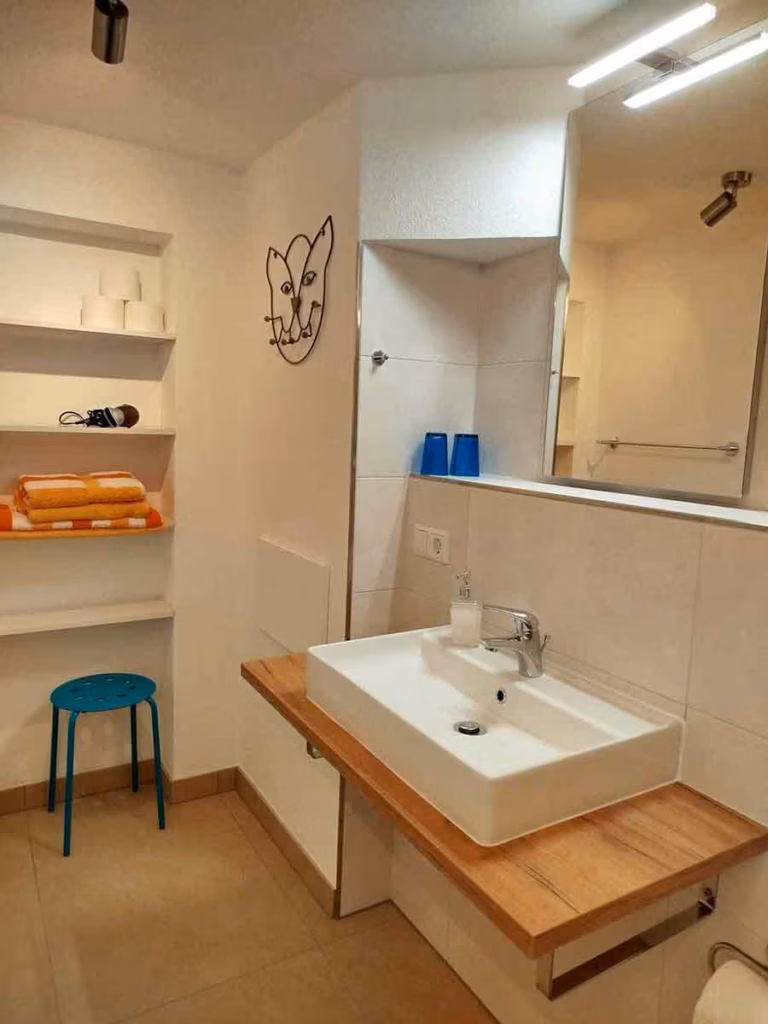 Blick in das Bad 02 — Ferienwohnung Pieper Mittelndorf