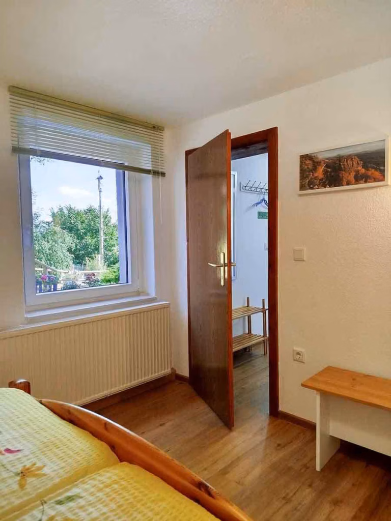 Blick in die Schlafstube 02 — Ferienwohnung Pieper Mittelndorf